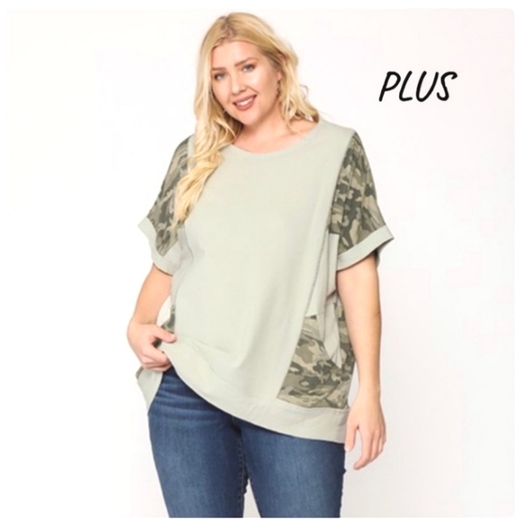 NWT Plus Size Camo Short Sleeved Contemporary Top - Picture 1 of 4